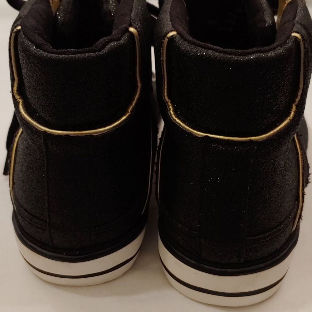 G By Guess Sneakers - Picture 5 of 7